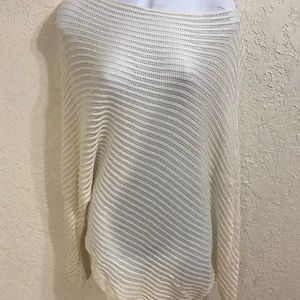 BCBG Maxazria Off-Shoulder Bat-Sleeve Top sz Small